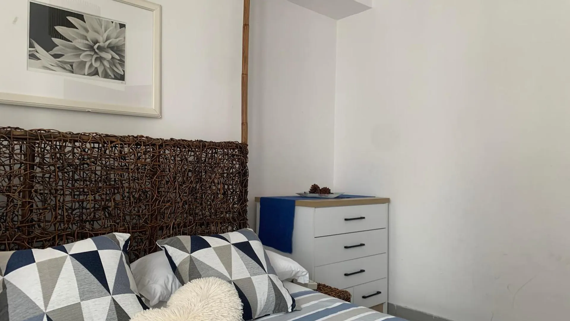 Cozy Anna Apartment ,Near The Sea, Central Location ,Rruga Pavaresia Durrës